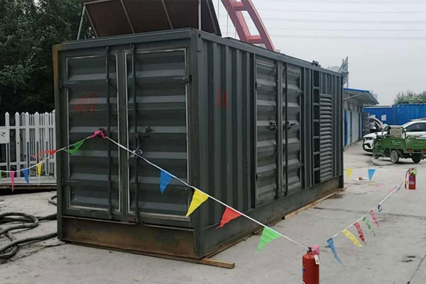 莱城发电机租赁空气滤清器多久更换一次？