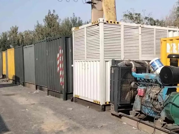 莱城200KW柴油发电机机组每小时油耗是多少?